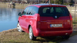 Peugeot 5008 buszlimuzin