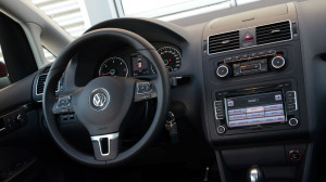Volkswagen Touran egyterű