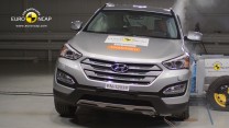 Hyundai Santa Fe családi SUV törésteszt