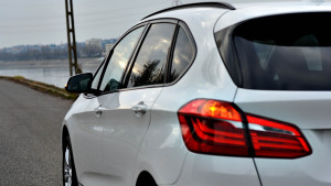 BMW 218i Active Tourer prémium egyterű